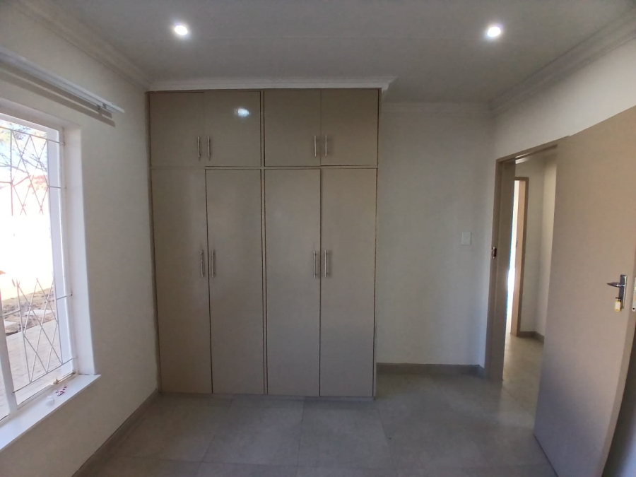 To Let 4 Bedroom Property for Rent in Pellissier Free State